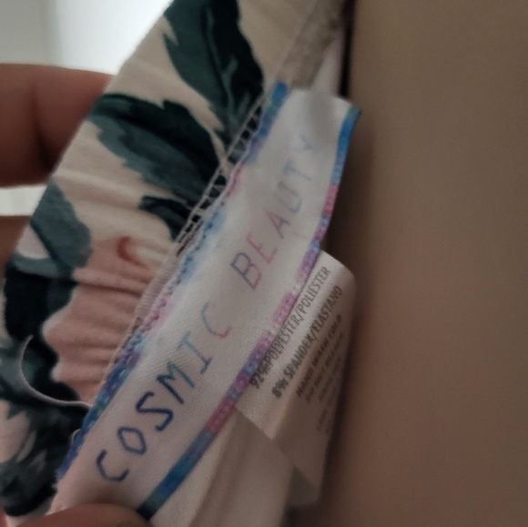 Floral Sleeveless Belted Jumpsuit - Picture 7 of 9